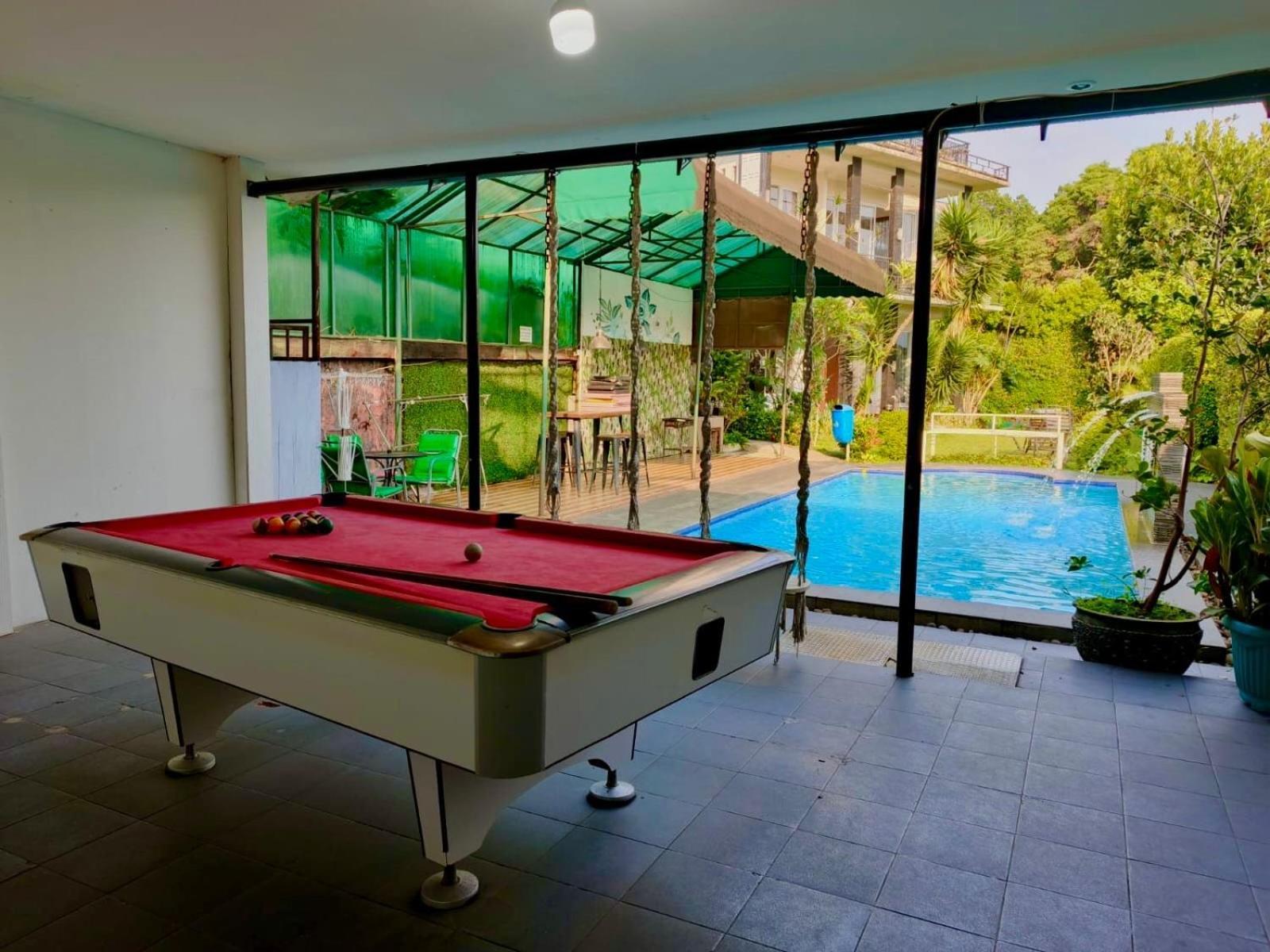 Avilla Puncak Exterior photo