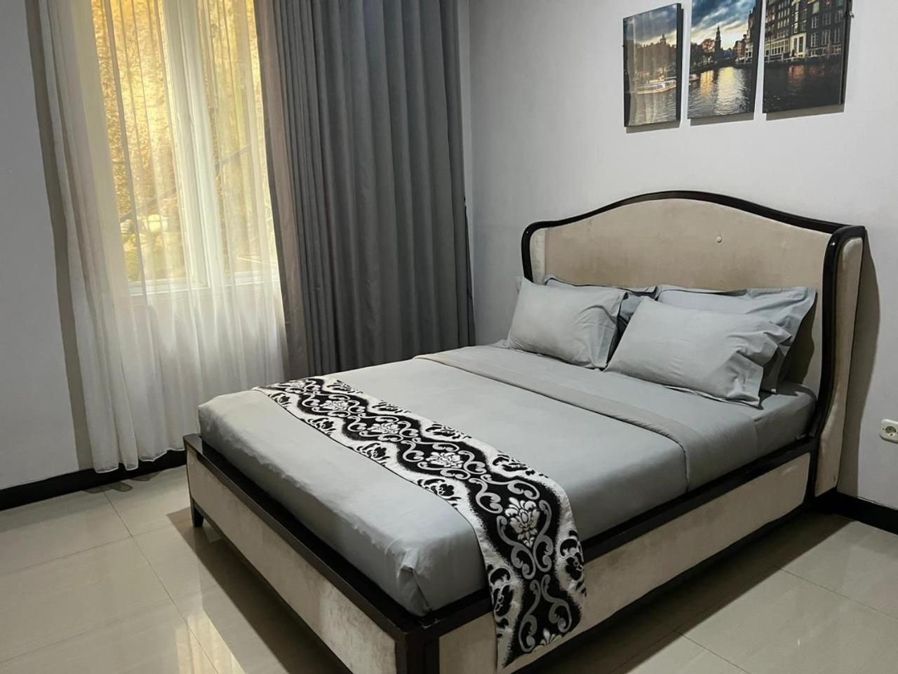 Avilla Puncak Exterior photo